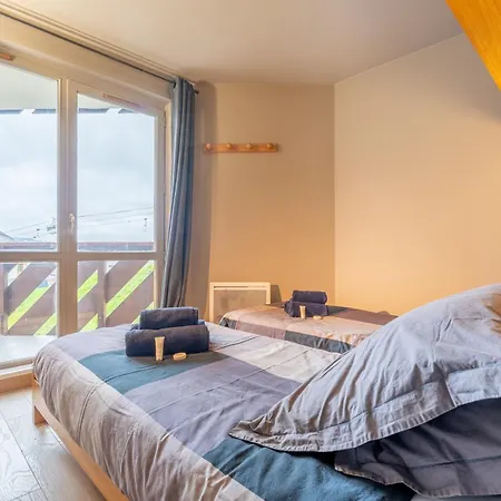 Apartament In-out - Heart Of Spacious 8 Guests Apartment, Wifi - Pierre & Tikal