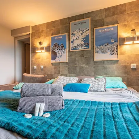 In-out - Heart Of Spacious 8 Guests Apartment, Wifi - Pierre & Tikal